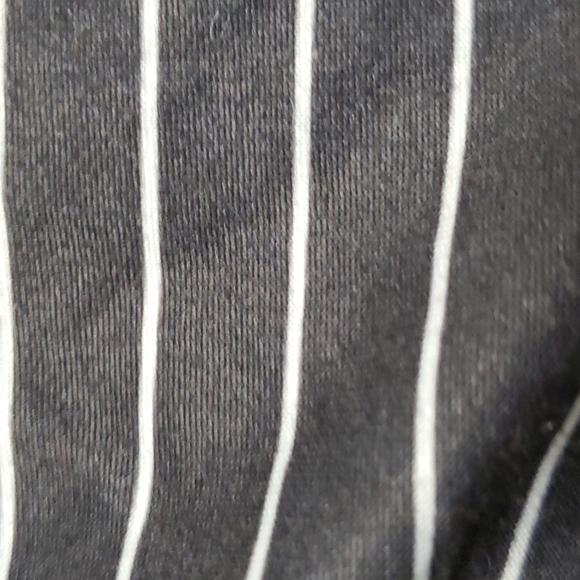 🌷Crimped front long sleeve - Picture 3 of 3